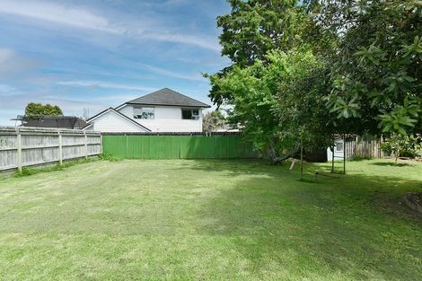 Photo of property in 47 Waipani Road, Te Atatu Peninsula, Auckland, 0610