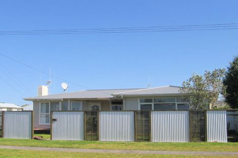 Photo of property in 1 Kaniere Street, Mount Maunganui, 3116