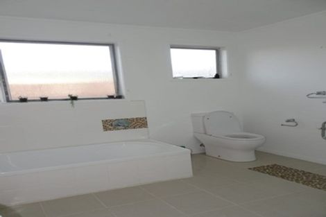 Photo of property in 6 Allington Road, Massey, Auckland, 0614