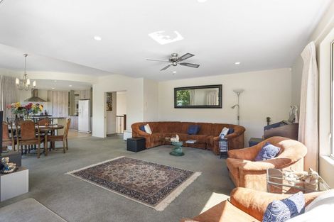 Photo of property in 301 Beach Road, Whangamata, 3620