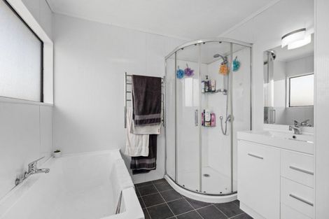 Photo of property in 140 Kelvin Grove Road, Kelvin Grove, Palmerston North, 4414