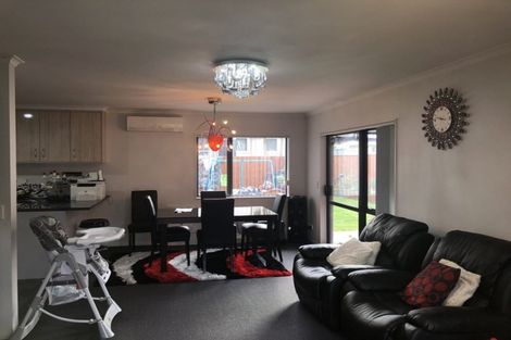 Photo of property in 33 Sun Valley Grove, Wainuiomata, Lower Hutt, 5014