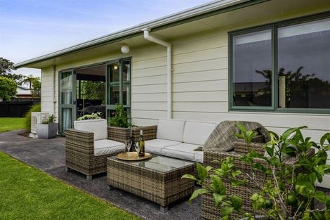 Photo of property in 3b Meade Place, Bell Block, New Plymouth, 4312