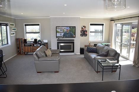 Photo of property in 16 Bluejacket Place, Whitby, Porirua, 5024