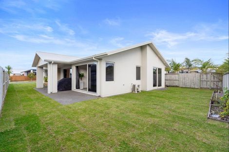 Photo of property in 63 Awatira Drive, Papamoa Beach, Papamoa, 3118