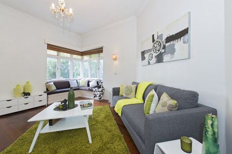 Photo of property in 8b Quest Terrace, Mount Roskill, Auckland, 1041