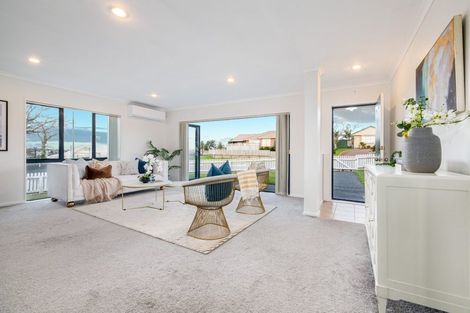 Photo of property in 1 Northridge Terrace, Massey, Auckland, 0614