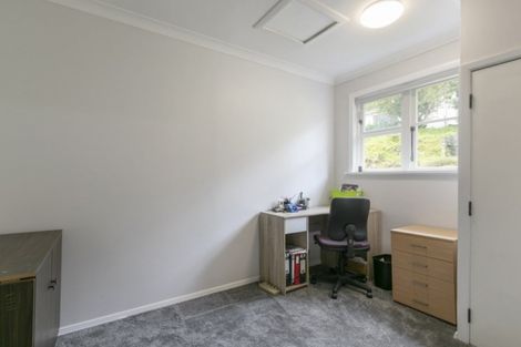 Photo of property in 15 Peel Place, Wainuiomata, Lower Hutt, 5014