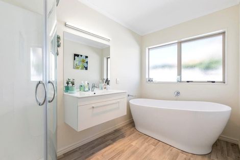 Photo of property in 125 Gloucester Road, Mount Maunganui, 3116