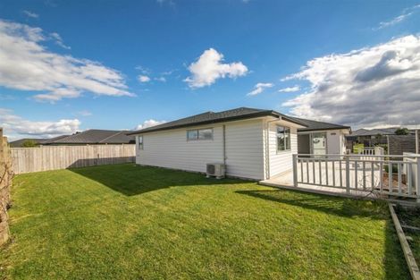 Photo of property in 21 Pohutukawa Parade, Riverhead, 0820