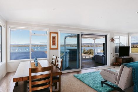 Photo of property in 35 Coppelia Avenue, Omokoroa, 3114