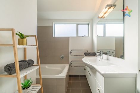 Photo of property in 2a/10 Park Avenue, Epuni, Lower Hutt, 5011