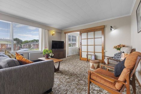 Photo of property in 9 Severn Place, Spotswood, New Plymouth, 4310