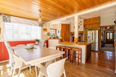 Photo of property in 13 Hannan Road, Whitianga, 3510