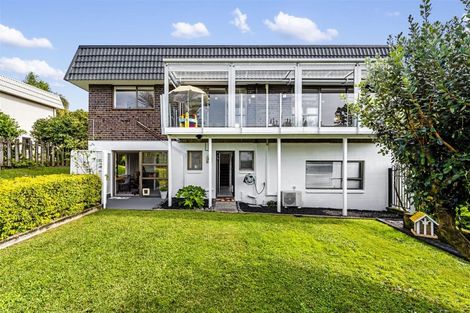 Photo of property in 2/160 Stapleford Crescent, Browns Bay, Auckland, 0630