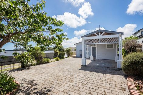 Photo of property in 78 Bayview Road, Paremata, Porirua, 5024