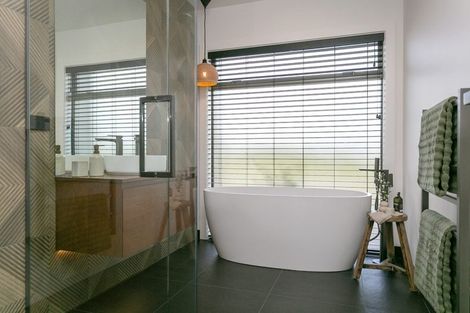 Photo of property in 14 Ridgeway Terrace, Taradale, Napier, 4112