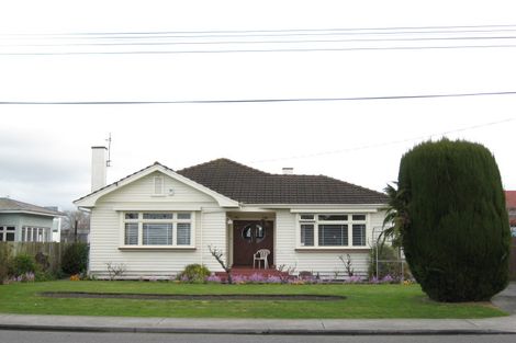 Photo of property in 105 Alexandra Crescent, Hastings, 4122