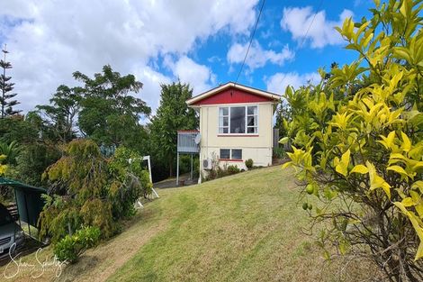 Photo of property in 14 View Street, Maungaturoto, 0520