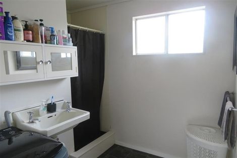 Photo of property in 28b Leighton Avenue, Waiwhetu, Lower Hutt, 5010