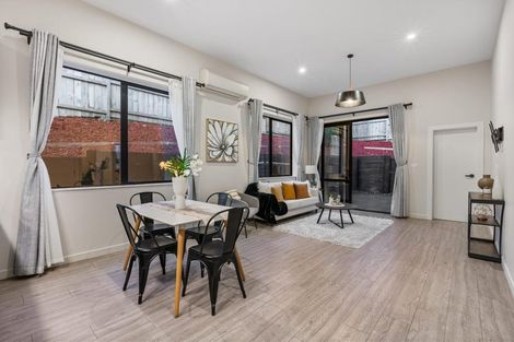 Photo of property in 1 Barrique Road, Kumeu, 0810