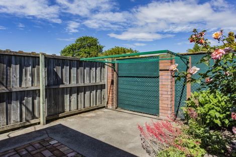 Photo of property in 13 Buckham Street, Rangiora, 7400