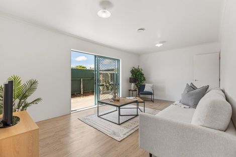 Photo of property in 3/16 Blake Street, Waitara, 4320