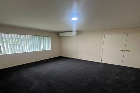 Photo of property in 3 Nephin Place, East Tamaki Heights, Auckland, 2016