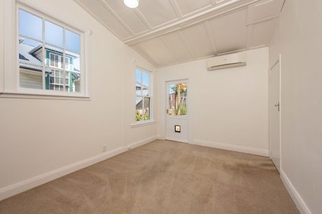 Photo of property in 9 Colombo Street, Newtown, Wellington, 6021