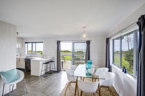 Photo of property in 198 Whirinaki Road, Eskdale, Napier, 4182