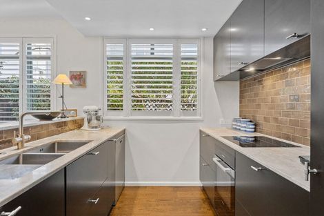 Photo of property in 1/10 Ringwood Street, Torbay, Auckland, 0630