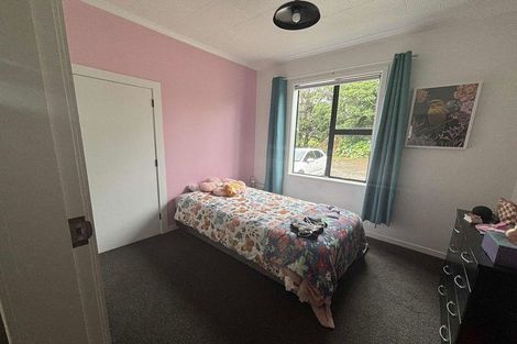 Photo of property in 1939 South Road, Pitone, New Plymouth, 4374