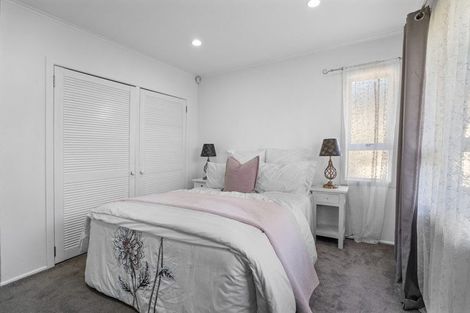 Photo of property in 32b Lyttelton Avenue, Forrest Hill, Auckland, 0620