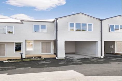 Photo of property in 18/30 John Jennings Drive, Oteha, Auckland, 0632