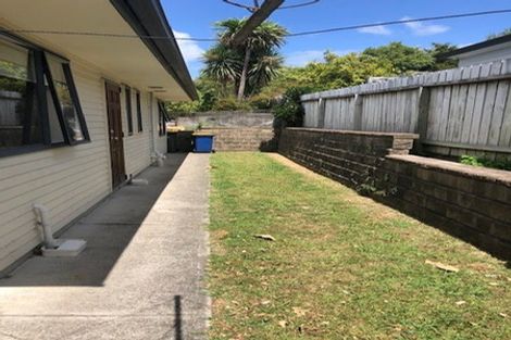 Photo of property in 12 Japonica Drive, Beach Haven, Auckland, 0626
