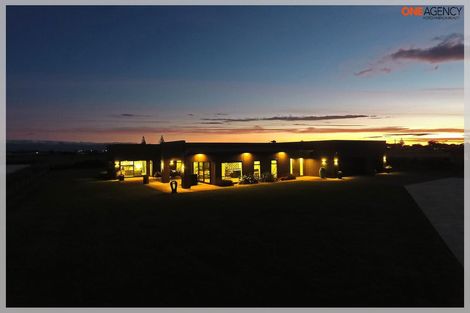 Photo of property in 16 Carex Grove, Foxton Beach, Foxton, 4815