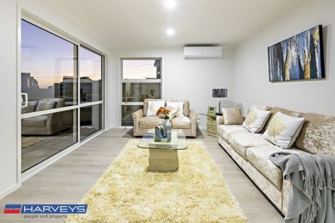 Photo of property in 16 Kauri Heart Avenue, Takanini, 2112