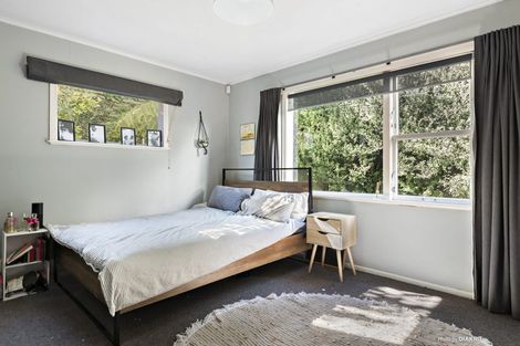 Photo of property in 115 Northland Road, Northland, Wellington, 6012