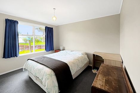 Photo of property in 1 Firth Place, Awapuni, Palmerston North, 4412