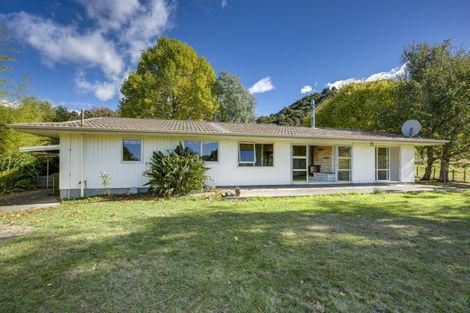 Photo of property in 136 Seafield Road, Eskdale, Napier, 4182