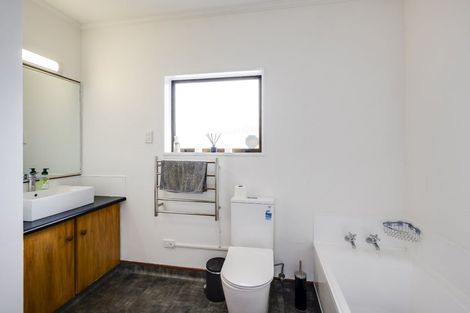 Photo of property in 2/623 Frederick Street, Mahora, Hastings, 4120