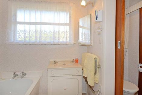 Photo of property in 2a Gower Street, Silverstream, Upper Hutt, 5019