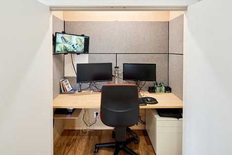 Photo of property in 107 Queen Charlotte Drive, Aotea, Porirua, 5024