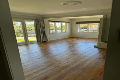 Photo of property in 43 Shirley Avenue, Papakura, 2110