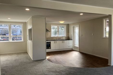 Photo of property in 3 Christina Avenue, Te Atatu South, Auckland, 0602