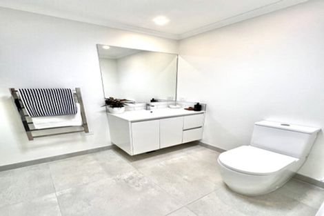 Photo of property in 60 Manarini Road, Westgate, Auckland, 0614