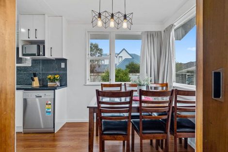 Photo of property in 2 Ajax Place, Highbury, Palmerston North, 4412