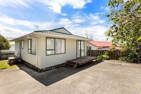 Photo of property in 3 Ebony Place, Massey, Auckland, 0614