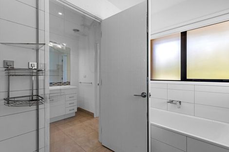 Photo of property in 34 Arone Way, Wainui, 0994