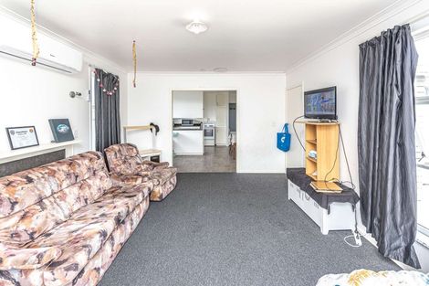 Photo of property in 62 Mosston Road, Castlecliff, Whanganui, 4501